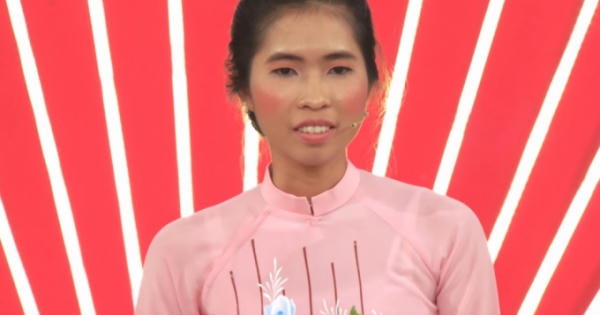 Thách thức danh hài mùa 4/gala 2: Cô gái có khuôn mặt "bất biến" lại ẵm 150 triệu nhờ bài hát Một con vịt