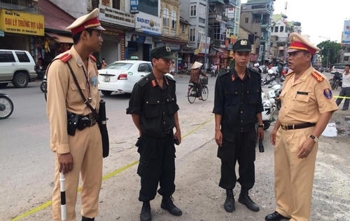 Clip: Thanh niên quay đầu "chạy chốt 141" gây tai nạn
