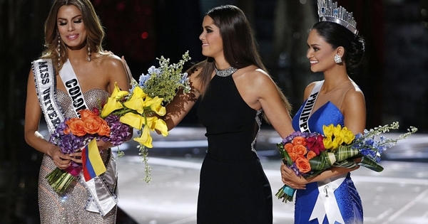 Sự cố hài hước khó tin tại Hoa hậu hoàn vũ 2015 Sự cố hài hước khó tin tại Hoa hậu hoàn vũ 2015