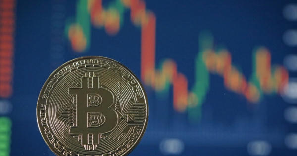 Giá Bitcoin hôm nay 7/2: Tăng mạnh mẽ, Bitcoin thoát khỏi "vũng lầy"