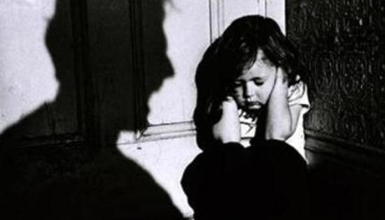 Nghi án gã đàn ông cưỡng bức cô bé hàng xóm