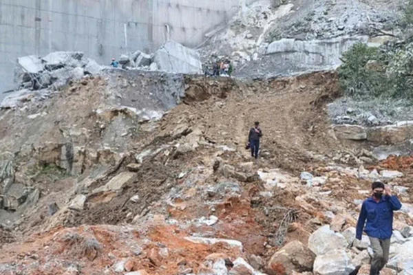 Cận cảnh hiện trường vụ tai nạn lao động khiến 5 người tử vong tại thủy điện Đắk Mi 1