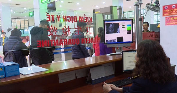 Lào Cai: Lắp 2 máy đo thân nhiệt hiện đại nhằm phát hiện dịch cúm