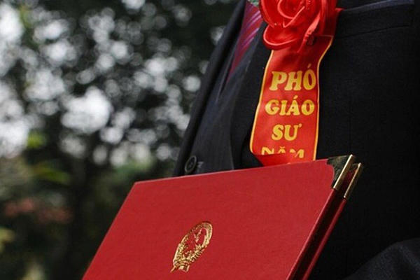 Ứng viên được đề nghị xét công nhận đạt tiêu chuẩn chức danh Giáo sư, Phó Giáo sư năm 2025