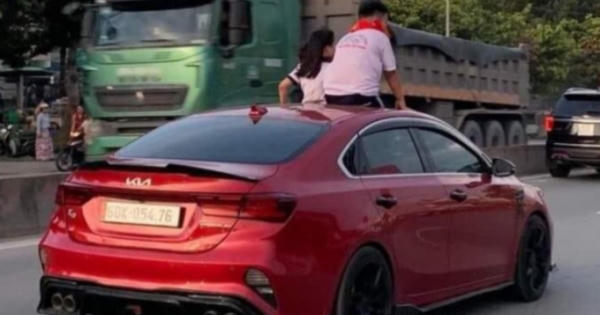 Đồng Nai: Xử phạt tài xế “chở người trên nóc xe”