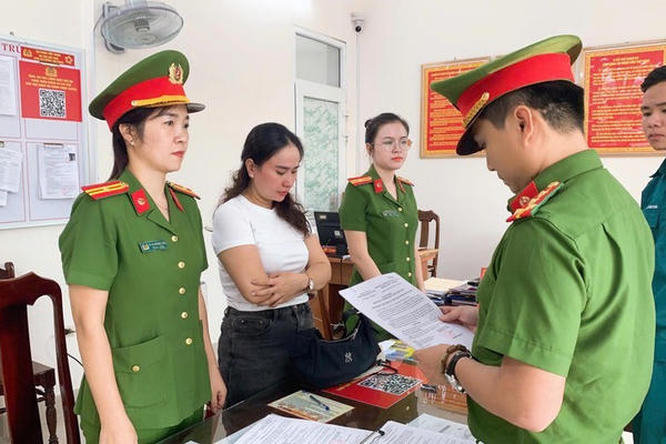Bắt giữ đối tượng cho vay nặng lãi 730%/năm