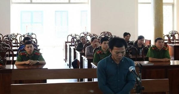 “Giải rượu” bằng hành động đồi bại