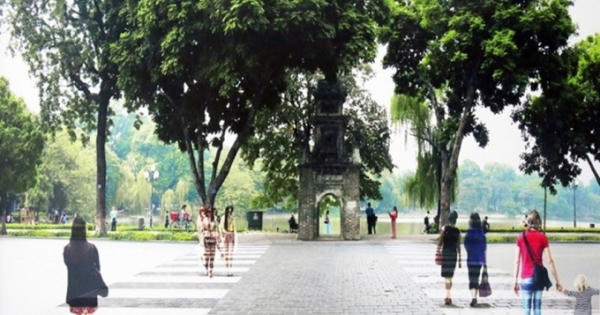 Lát lại vỉa hè hồ Gươm: Tốn cũng nên làm