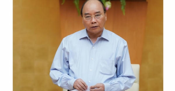 Thủ tướng: Cuộc chiến chống COVID-19 bắt đầu thời kỳ cao điểm