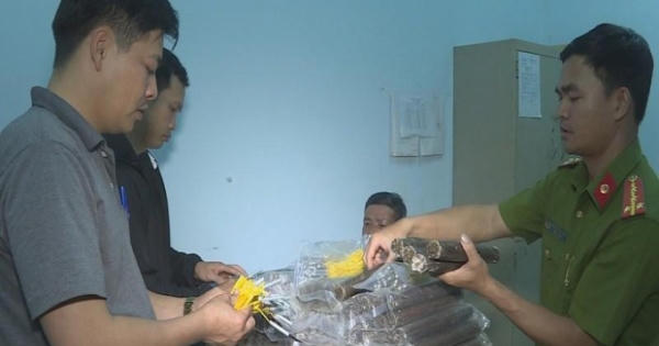 Bắt quả tang người đàn ông vận chuyển số lượng lớn thuốc nổ và kíp mìn