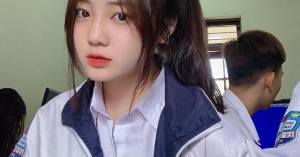 Top 3 nữ sinh xinh đẹp nổi bật trong bộ đồng phục