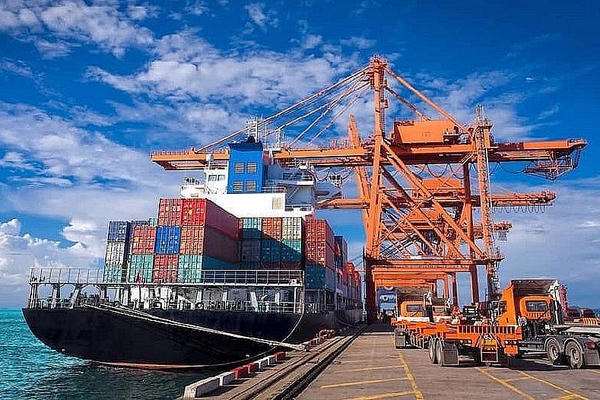 Tổng trị giá xuất nhập khẩu hàng hoá của Việt Nam nửa đầu tháng 2/2025 đạt 31,49 tỷ USD