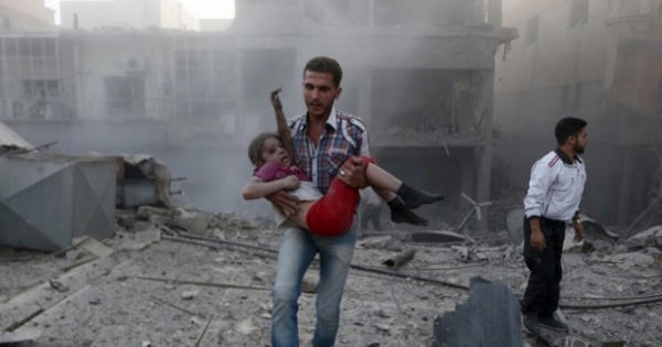 Hơn 30.000 người phải đi tị nạn sau khi quân đội Syria tấn công Idlib