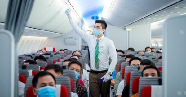 Từ hôm nay, hành khách đi máy bay, tàu hỏa không cần làm cam kết  phòng, chống dịch COVID-19