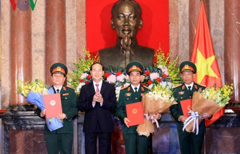 Chủ tịch nước trao quyết định thăng quân hàm Thượng tướng, Trung tướng
