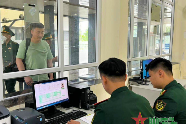 Ban hành quy định mới về thủ tục biên phòng điện tử tại cảng biển Ban hành quy định mới về thủ tục biên phòng điện tử tại cảng biển