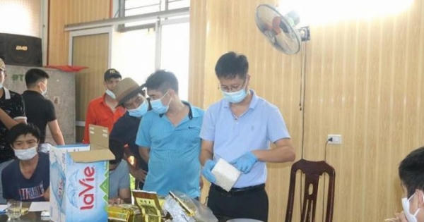 Tóm gọn nhóm đối tượng vận chuyển 5kg ma túy đi tiêu thụ