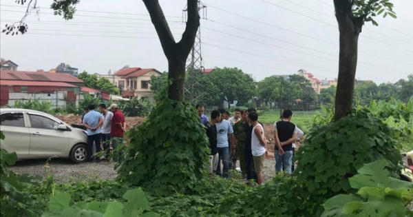 Hà Nội: Hoảng hồn phát hiện nam thanh niên tử vong bên gốc cây