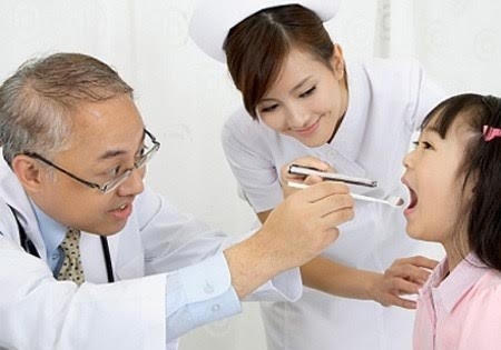 Bác sĩ bệnh viện công vẫn được mở phòng khám tư ngoài giờ