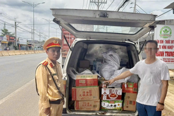 Đồng Nai: CSGT kịp thời phát hiện, xử lý 2 vụ vận chuyển hàng nhập lậu
