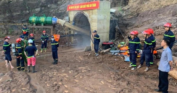 4 công nhân bị lũ cuốn vào hầm thủy điện ở Điện Biên, 1 người mắc kẹt