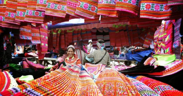 Bản sắc vùng miền - yếu tố quan trọng phát triển du lịch Bản sắc vùng miền - yếu tố quan trọng phát triển du lịch