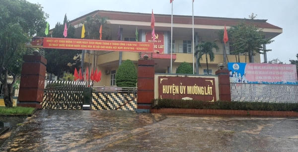 Ban Nội chính, Đoàn ĐBQH tỉnh Thanh Hoá yêu cầu Chủ tịch huyện Mường Lát báo cáo vụ luân chuyển hàng loạt giáo viên