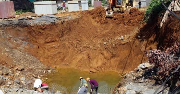 Lai Châu: Bỗng dưng xuất hiện “hố tử thần”, nhiều hộ dân phải sơ tán