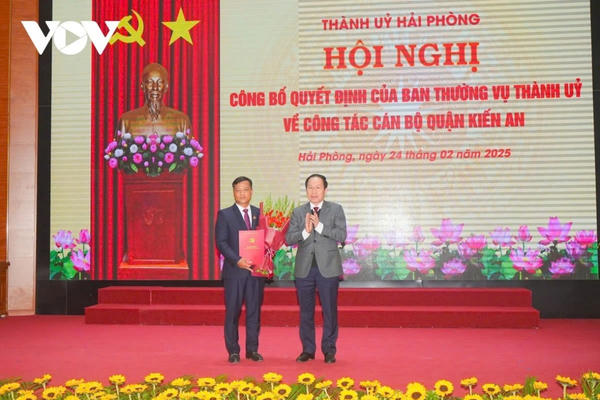 Hải Phòng điều động và chỉ định nhiều cán bộ chủ chốt tại các quận, huyện