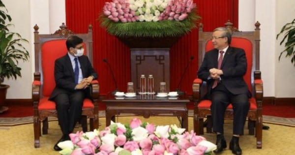 Việt Nam nhất quán lập trường giải quyết tranh chấp Biển Đông bằng biện pháp hòa bình Việt Nam nhất quán lập trường giải quyết tranh chấp Biển Đông bằng biện pháp hòa bình