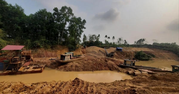 Mỏ cát không tên, không ranh giới