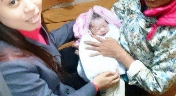 Sản phụ và bé gái được sinh trên tàu đã xuất viện khỏe mạnh