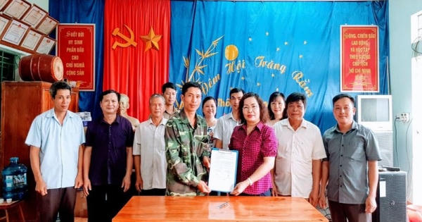 Đẩy mạnh học tập làm theo lời Bác Đẩy mạnh học tập làm theo lời Bác