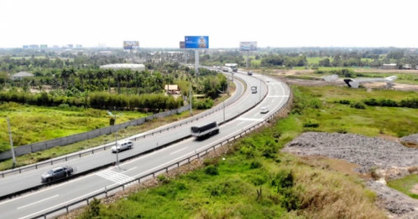 Chuyện quốc gia đại sự, nghe mà không thể hiểu