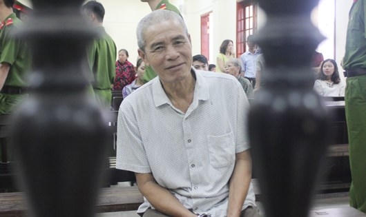 Oan nghiệt: Dê già U70 hiếp dâm cháu họ "tự hào" vì… sinh được con trai