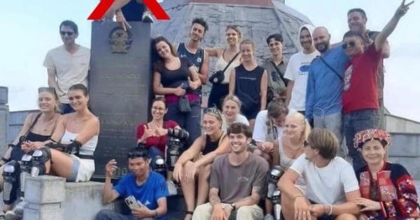 Hiệp hội du lịch Hà Giang đề nghị xử lý du khách có hành động phản cảm Hiệp hội du lịch Hà Giang đề nghị xử lý du khách có hành động phản cảm