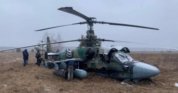 NÓNG: Ukraine tuyên bố bắn hạ siêu trực thăng tấn công Ka-52 của Nga bằng 'vũ khí khác thường'