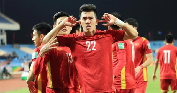 Thắng đậm Trung Quốc, ĐT Việt Nam tưng bừng mở tiệc đầu năm mới