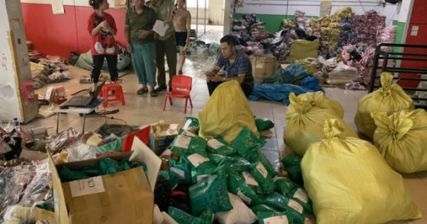 Quảng Ninh: Phát hiện 2 cửa hàng buôn bán hàng nghìn sản phẩm giả mạo nhãn hiệu nổi tiếng