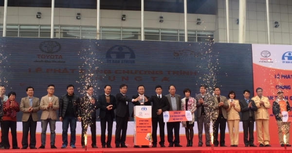 Phát động chương trình vì "An toàn giao thông Việt Nam"