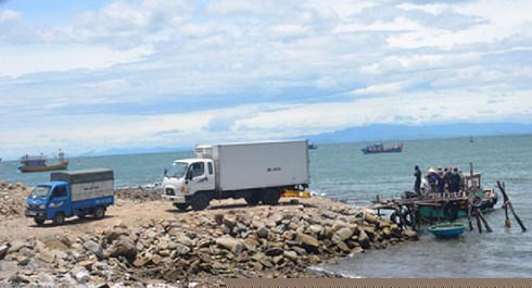 Địa ốc 7AM: Xây cảng trái phép trong Khu kinh tế Hòn La, Bình Dương thu hồi đất công bị 'xẻ thịt'