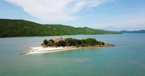 Loạt công trình sai phạm trên vịnh Bái Tử Long, huyện Vân Đồn "nhức đầu" xử lý Loạt công trình sai phạm trên vịnh Bái Tử Long, huyện Vân Đồn "nhức đầu" xử lý