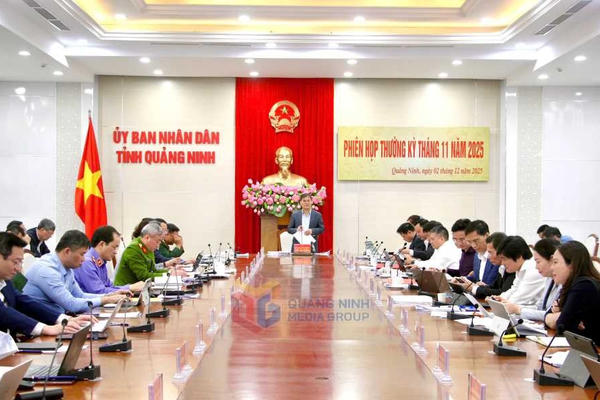 Chủ tịch tỉnh Quảng Ninh yêu cầu các đơn vị khơi thông "điểm nghẽn" để dồn lực về đích