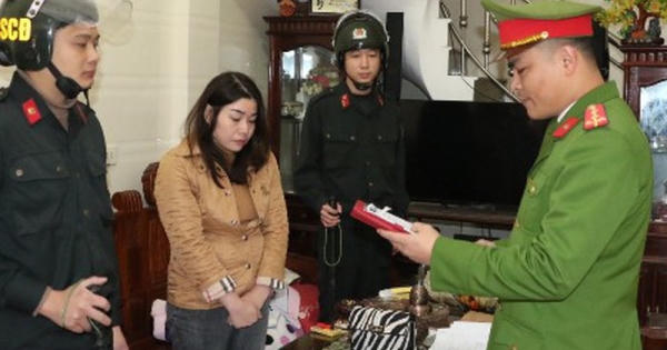 Hà Tĩnh: Gần 100 chiến sĩ công an đột kích bắt 12 'nữ quái' đường dây đánh bạc tiền tỷ