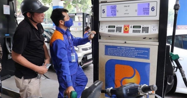 Yếu tố quyết định khiến giá xăng giảm vào hôm nay