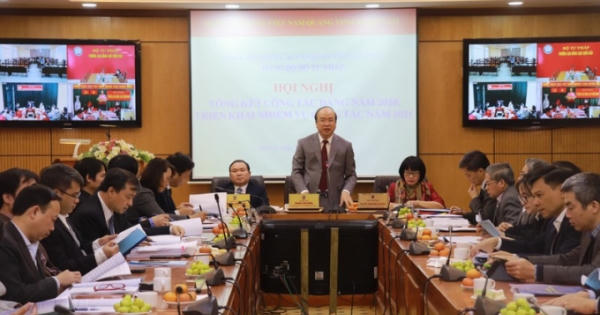 Tăng cường kiểm tra, giám sát toàn diện trong công tác Đảng Tăng cường kiểm tra, giám sát toàn diện trong công tác Đảng