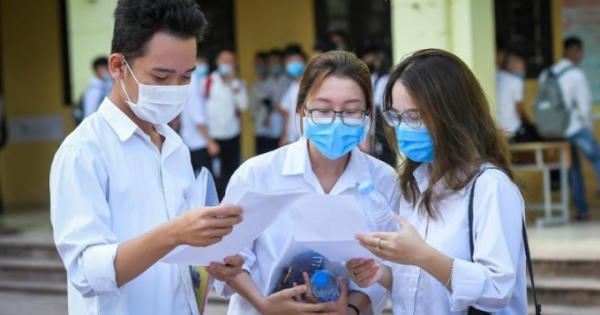 Thấy gì khi điểm sàn Y, Dược, Sư phạm tăng cao hơn năm 2019?