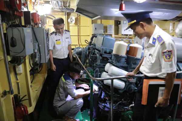 BTL Vùng Cảnh sát biển 4: Tập trung tăng cường, nâng cao hơn nữa trình độ chuyên môn kỹ thuật BTL Vùng Cảnh sát biển 4: Tập trung tăng cường, nâng cao hơn nữa trình độ chuyên môn kỹ thuật