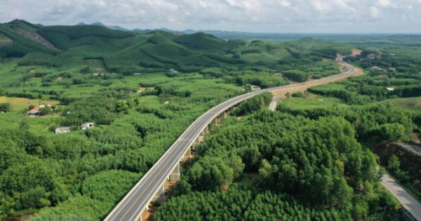 Gỡ vướng về nguồn vật liệu thi công Dự án cao tốc Bắc - Nam phía Đông