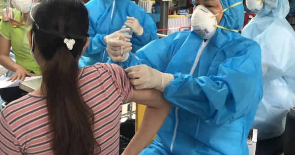 Chiều 27/3: Việt Nam đã tiêm 205 triệu liều vaccine phòng COVID-19; chuẩn bị tiêm cho trẻ từ 5-11 tuổi